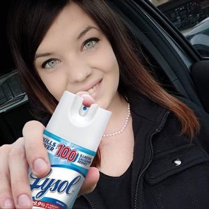 Meet your Posher, Falon